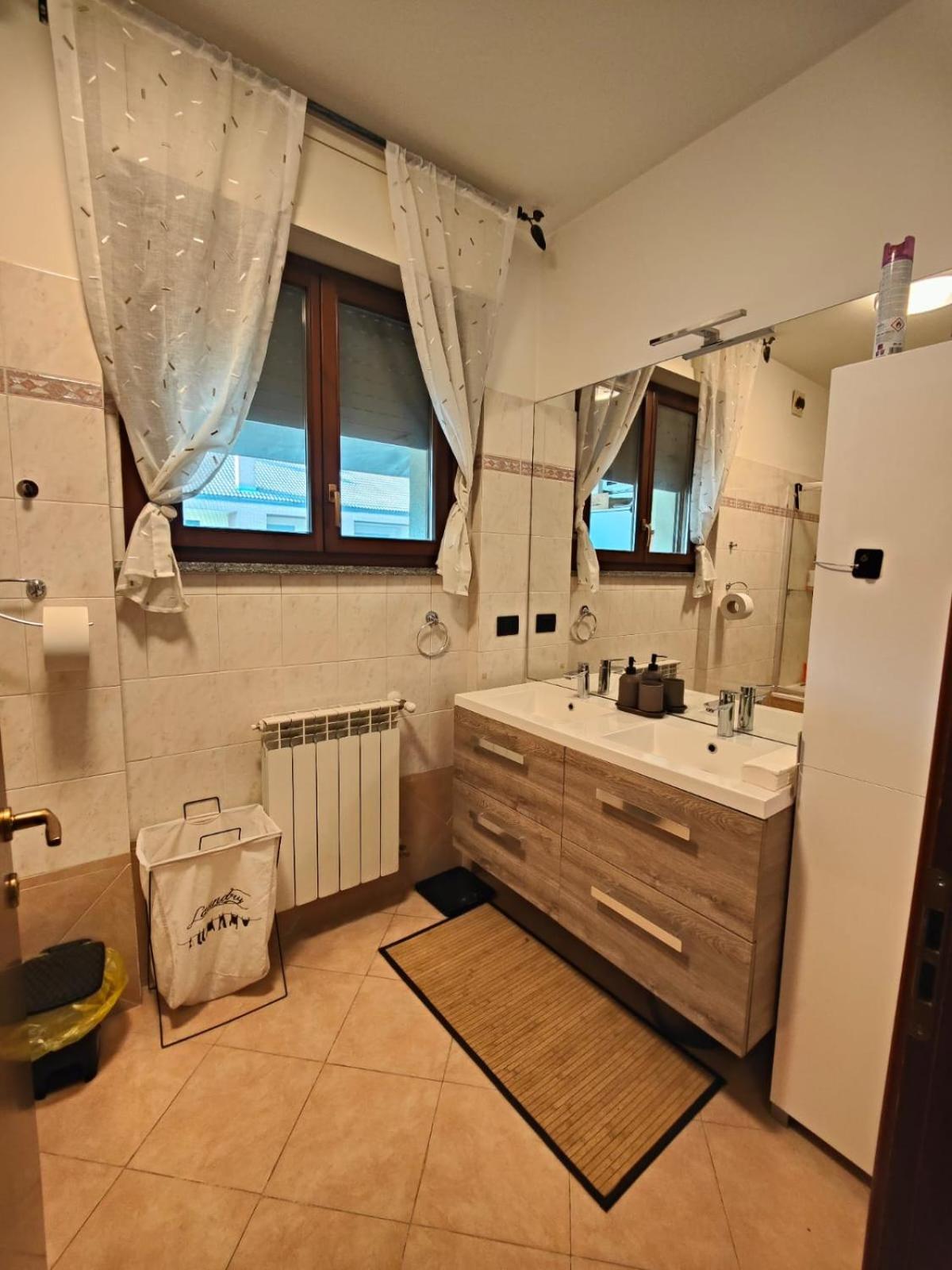 "Come A Casa" - Appartamento Gigi - Self Check In - Ospedale Humanitas - Forum Assago - Tram15 罗扎诺 外观 照片